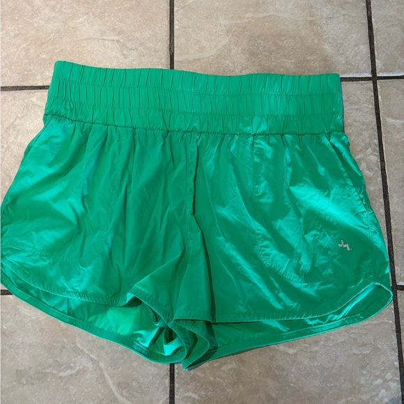 Women's Green Athletic‎ Shorts-5/$25 - Picture 1 of 6